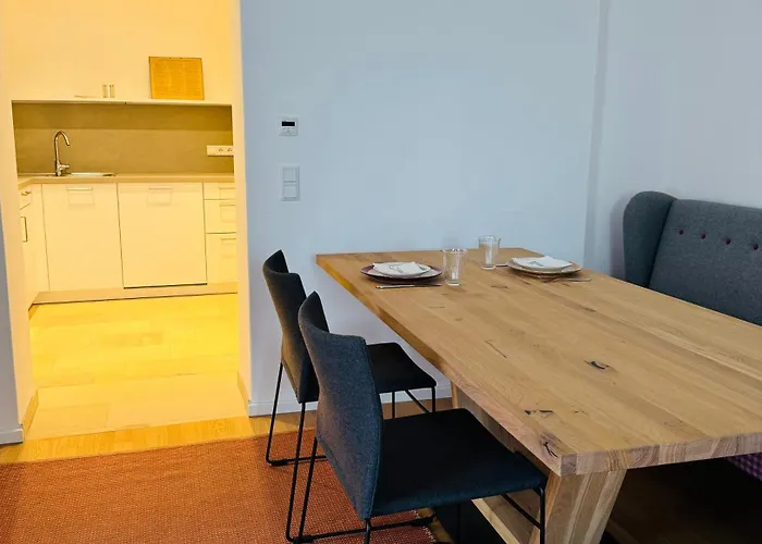 Greenhouse Apartment Am Stadtplatz